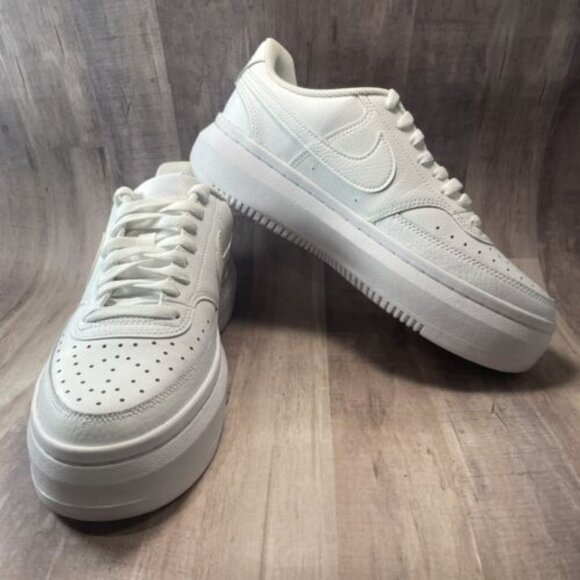 WOMEN'S NIKE COURT VISION ALTA Size 10 LEATHER PLATFORM WHITE DM0113-100 - Picture 1 of 9